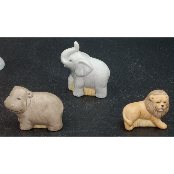 Homco #1474 Noah's Ark 5 pc set ( Ark is chipped and Noah is missing. see pics) - Picture 7 of 8